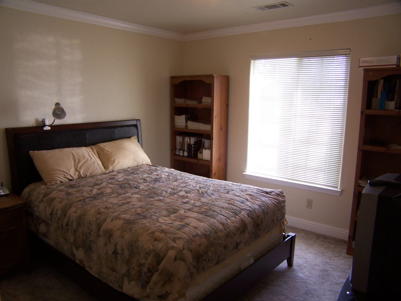 16144 Zandell Road Anderson, CA 96007 - Photo 13 of 24 Bedroom 2