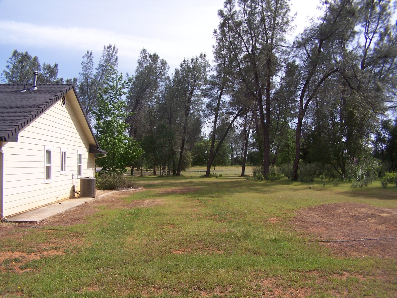 16144 Zandell Road Anderson, CA 96007 - Photo 22 of 24 Side of home and property