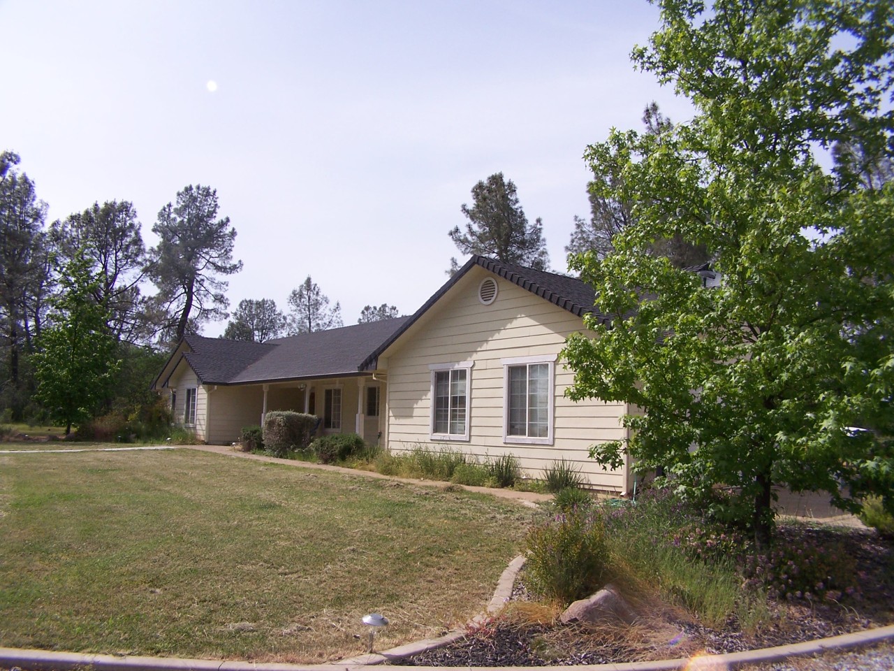 16144 Zandell Road Anderson, CA 96007 - Photo 24 of 24 Side of home by sideload garage
