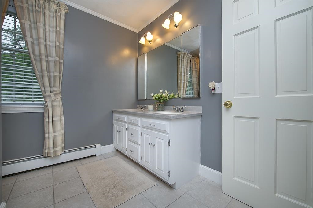 229 Oak Ridge Road Plaistow, NH 03865 - Photo 24 of 40 Gallery Image 24