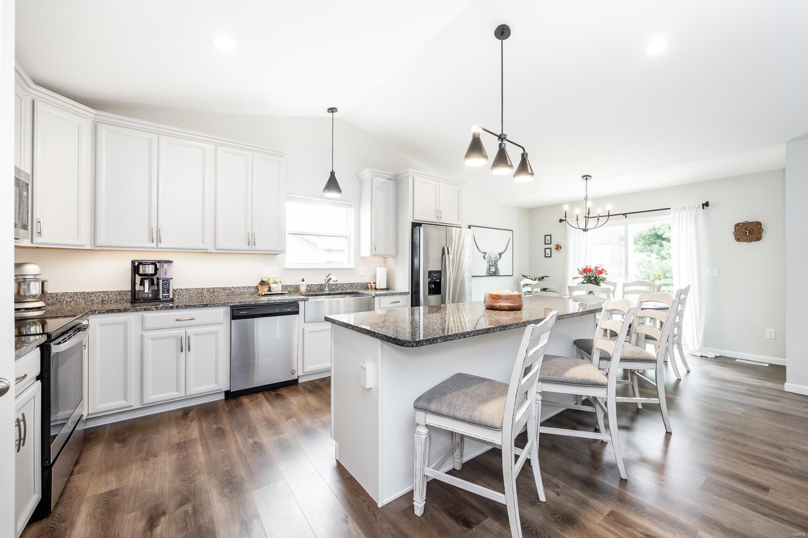 3490 Chippewa Drive Belleville, IL 62221 - Photo 8 of 35