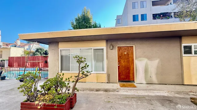 $425,000 | 330 Vernon Street, Unit 111, Oakland, CA 94610