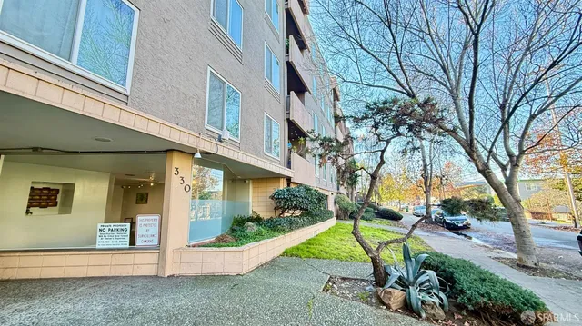 $425,000 | 330 Vernon Street, Unit 111, Oakland, CA 94610