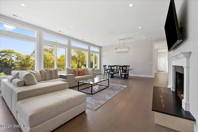 $12,500 | 424 Taconic Road, Greenwich, CT 06831