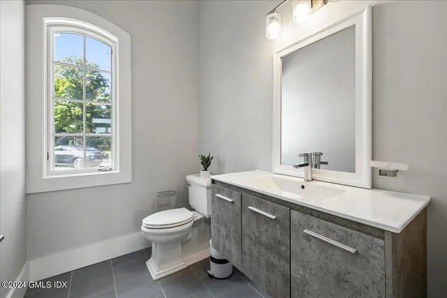 $12,500 | 424 Taconic Road, Greenwich, CT 06831