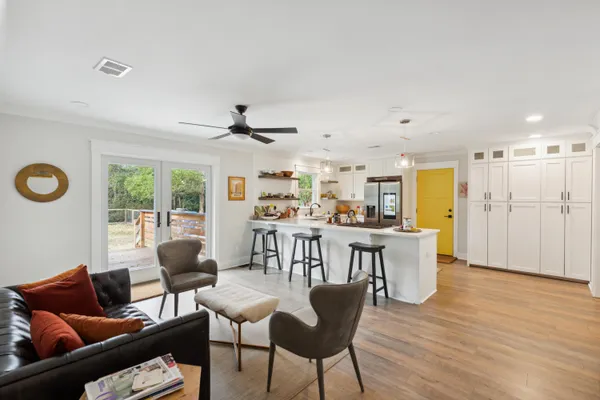 $5,500 | 31 Farmfield Avenue, Charleston, SC 29407