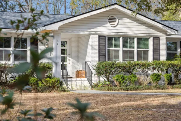 $5,500 | 31 Farmfield Avenue, Charleston, SC 29407