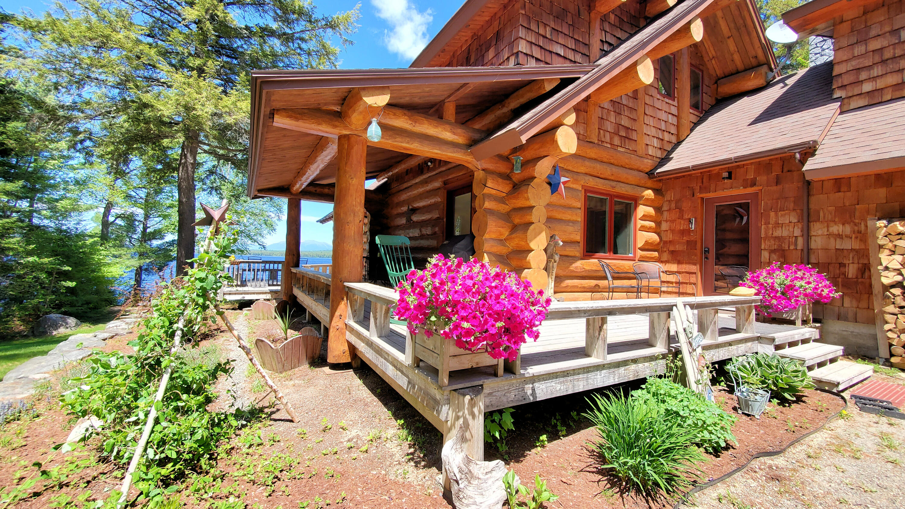 657 Turkey Tail Road Millinocket, ME 04462 - Photo 45 of 61 house-flowers