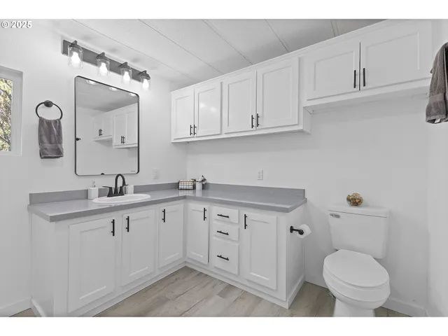 $149,000 | 1901 Southeast Minter Bridge Road, Unit 20, Hillsboro, OR 97123