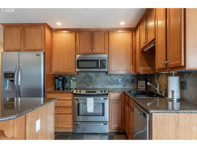 $455,000 | 300 North Pacific Street, Unit 37, Rockaway Beach, OR 97136