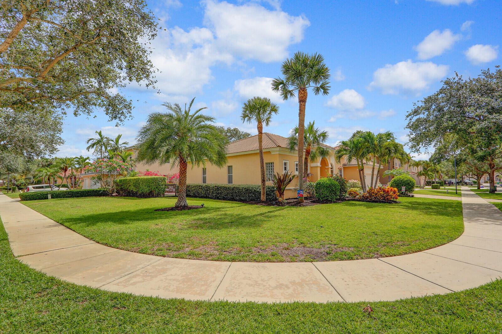 146 Magnolia Way Tequesta, FL 33469 - Photo 76 of 81 a view of a park with palm trees