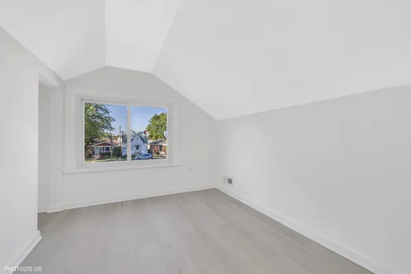 $388,000 | 3649 North Overhill Avenue, Chicago, IL 60634