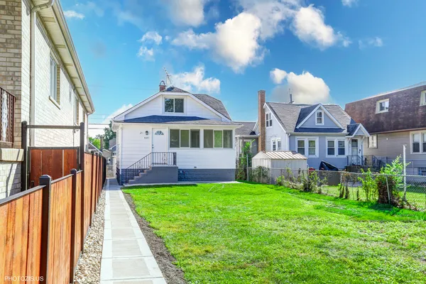 $388,000 | 3649 North Overhill Avenue, Chicago, IL 60634