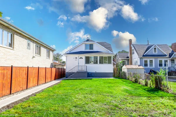 $388,000 | 3649 North Overhill Avenue, Chicago, IL 60634