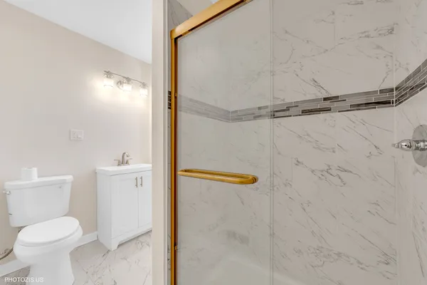 $388,000 | 3649 North Overhill Avenue, Chicago, IL 60634