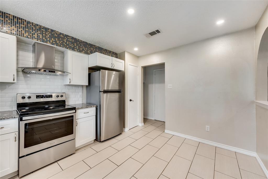 512 West Oakdale Road Irving, TX 75060 - Photo 14 of 39