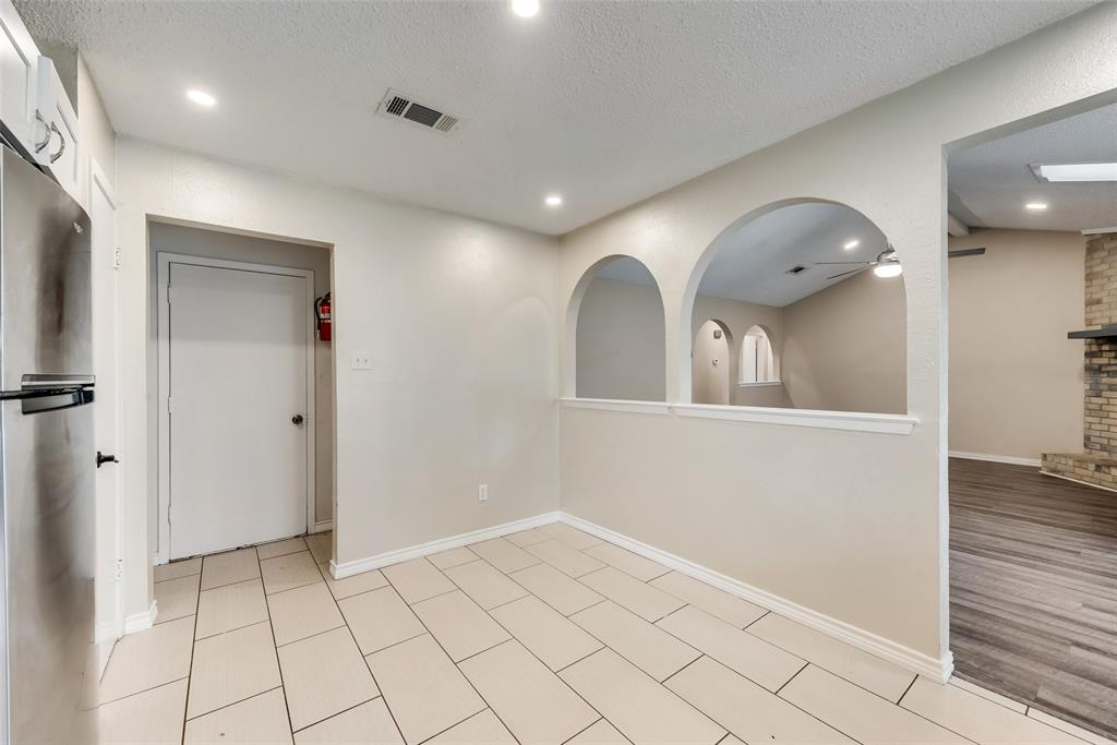 512 West Oakdale Road Irving, TX 75060 - Photo 15 of 39