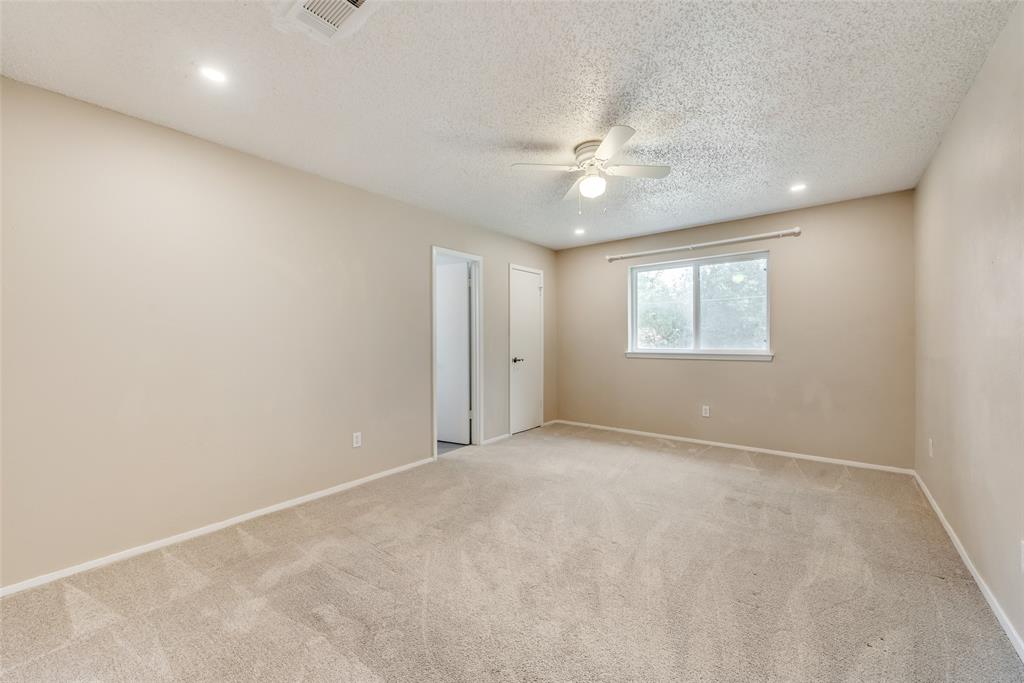 512 West Oakdale Road Irving, TX 75060 - Photo 20 of 39