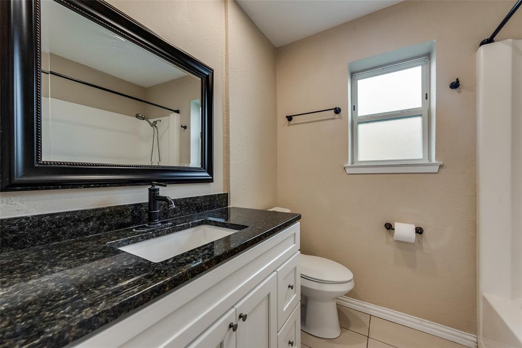 512 West Oakdale Road Irving, TX 75060 - Photo 29 of 39