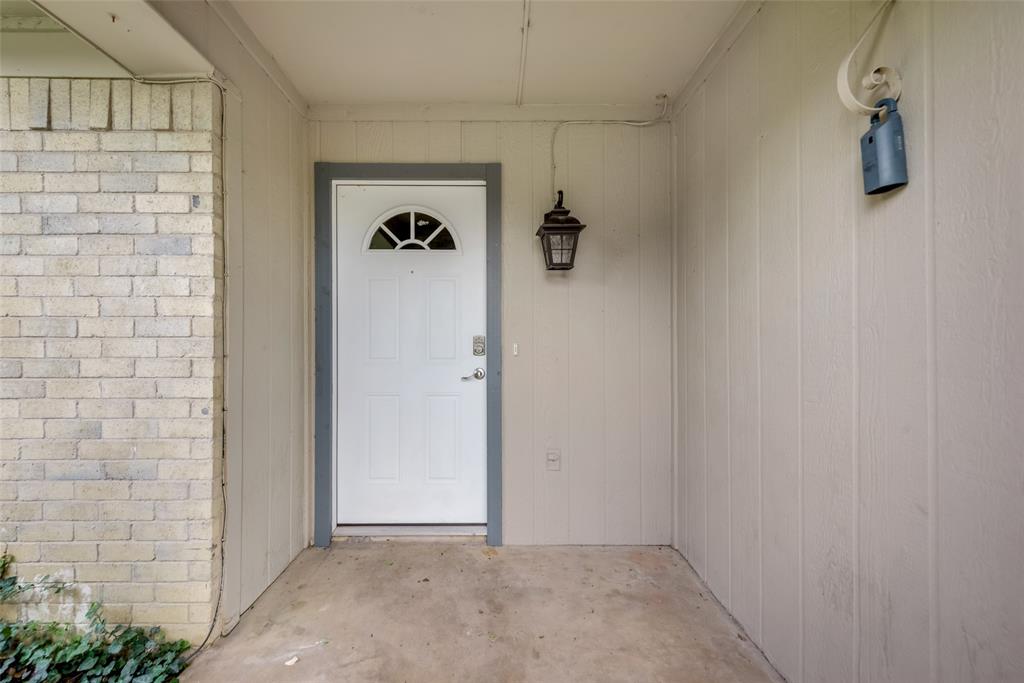 512 West Oakdale Road Irving, TX 75060 - Photo 7 of 39