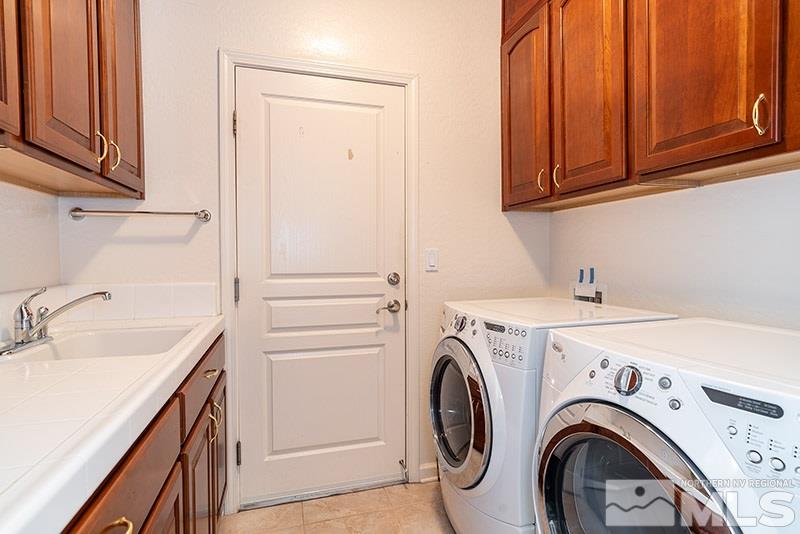 1365 Meridian Ranch Drive Reno, NV 89523 - Photo 11 of 18 a utility room with dryer and washer