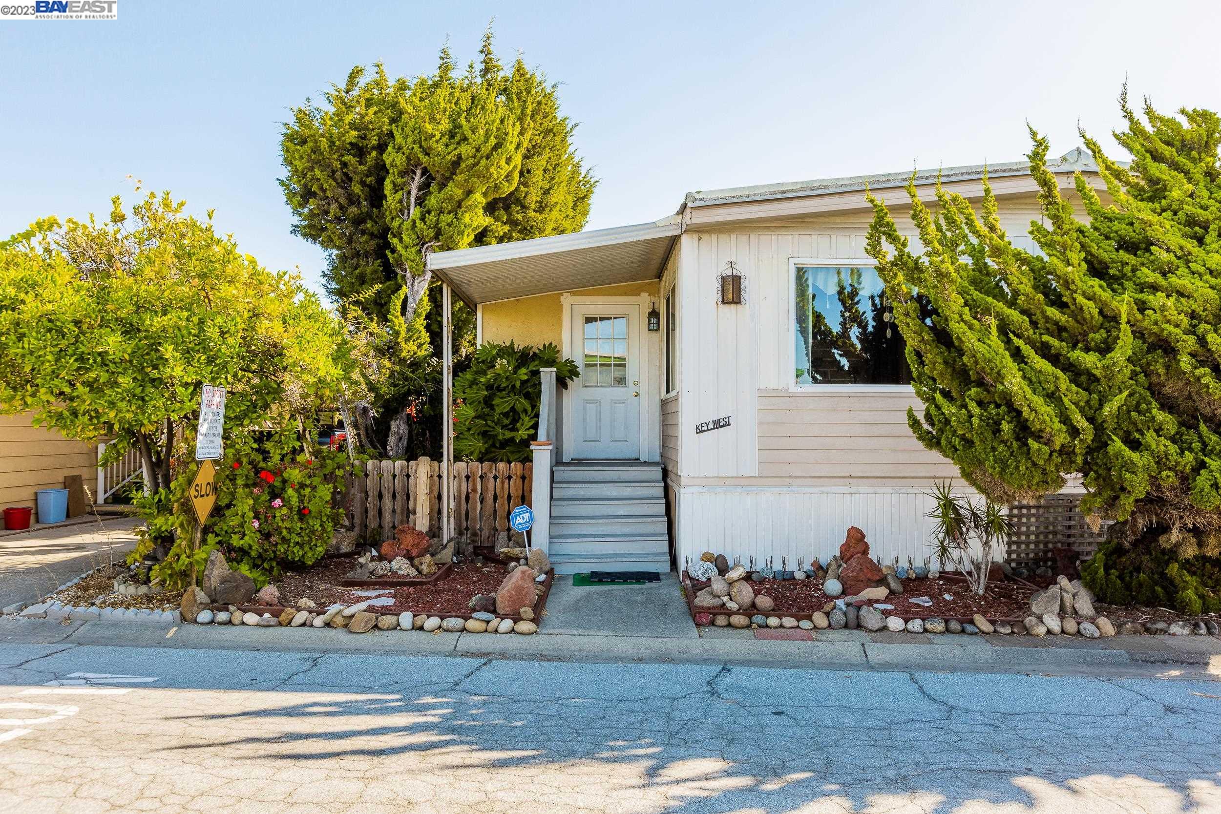 1150 West Winton Avenue, Unit 122, Hayward, CA 94545 Compass