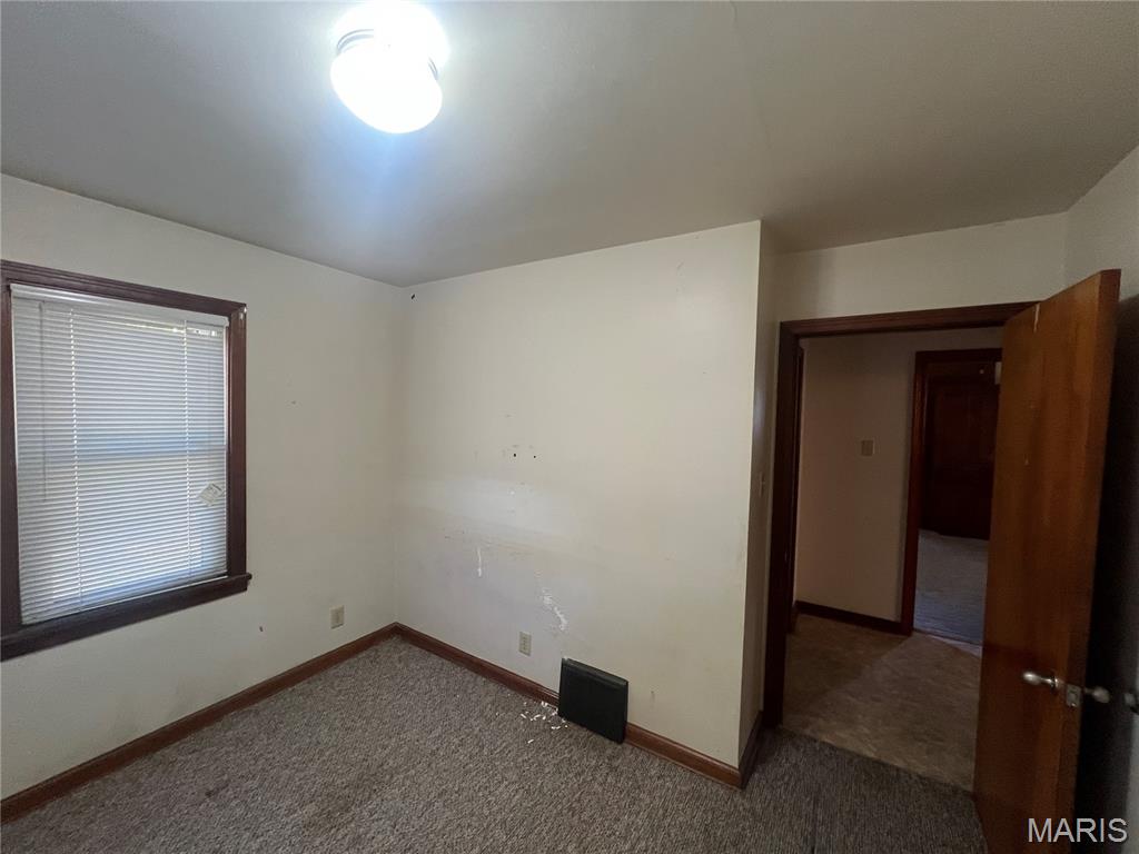 301 East 7th N Street Mount Olive, IL 62069 - Photo 14 of 21