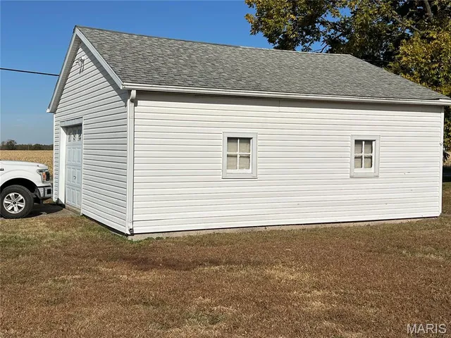 $77,000 | 301 East 7th N Street, Mount Olive, IL 62069