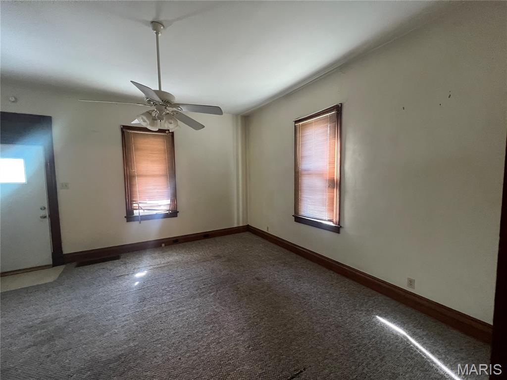 301 East 7th N Street Mount Olive, IL 62069 - Photo 2 of 21