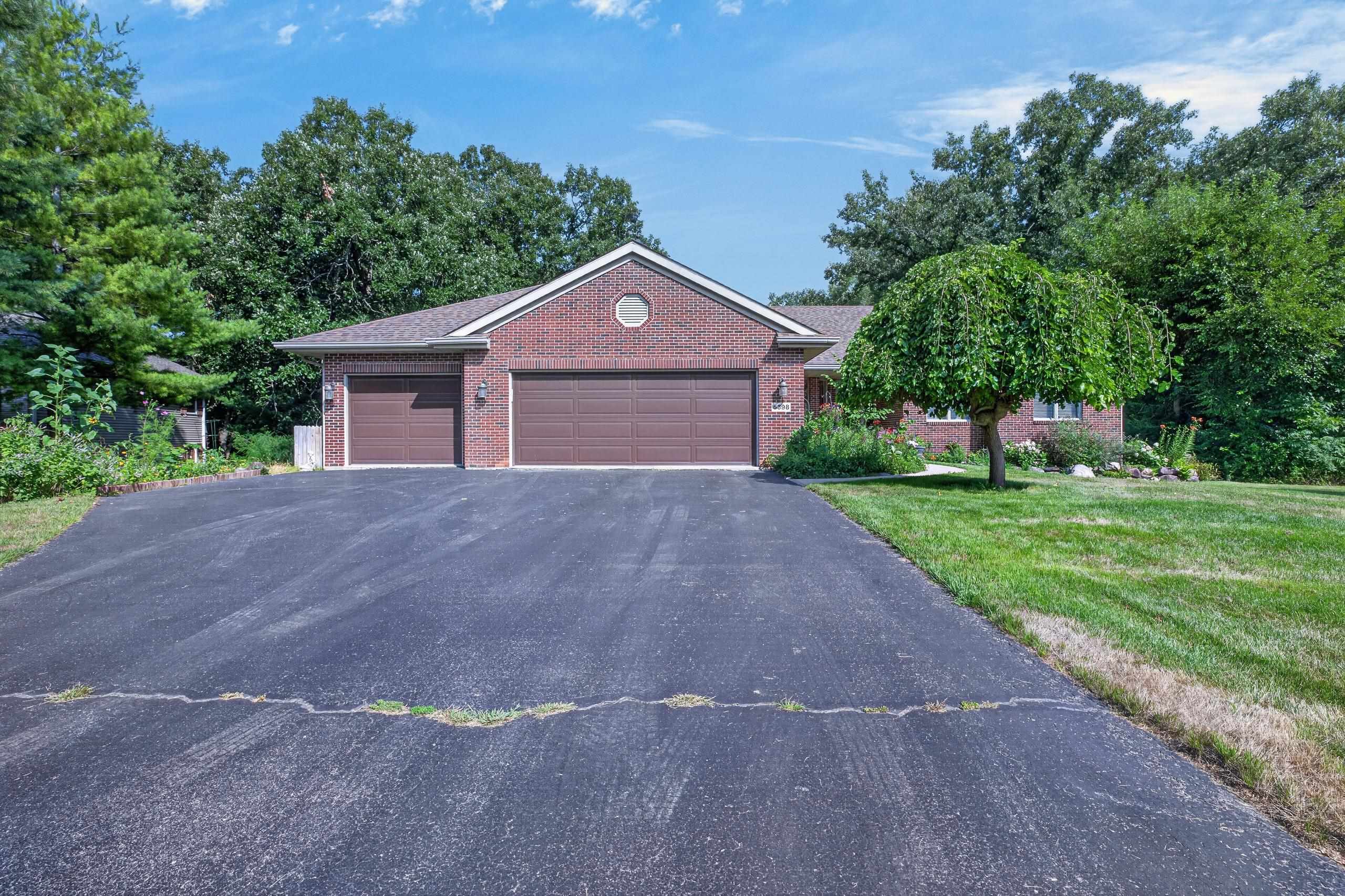 5398 Lakecrest Road Caledonia, IL 61011 - Photo 3 of 40 Gallery Image 3