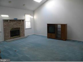 124 Leeward Road Manahawkin, NJ 08050 - Photo 4 of 24 Gallery Image 4