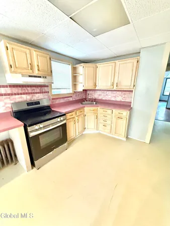$1,500 | 1826 Campbell Avenue, Unit 2, Schenectady, NY 12306