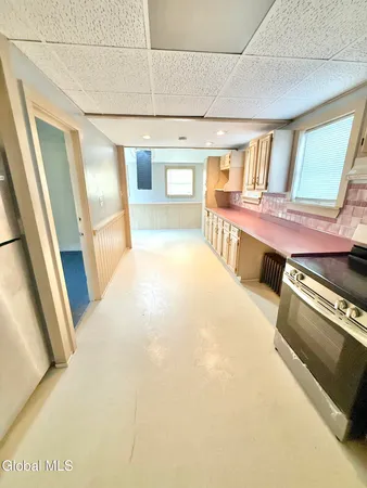 $1,500 | 1826 Campbell Avenue, Unit 2, Schenectady, NY 12306