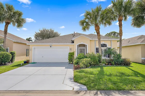 $450,000 | 2522 Southeast Springtree Place, Stuart, FL 34997