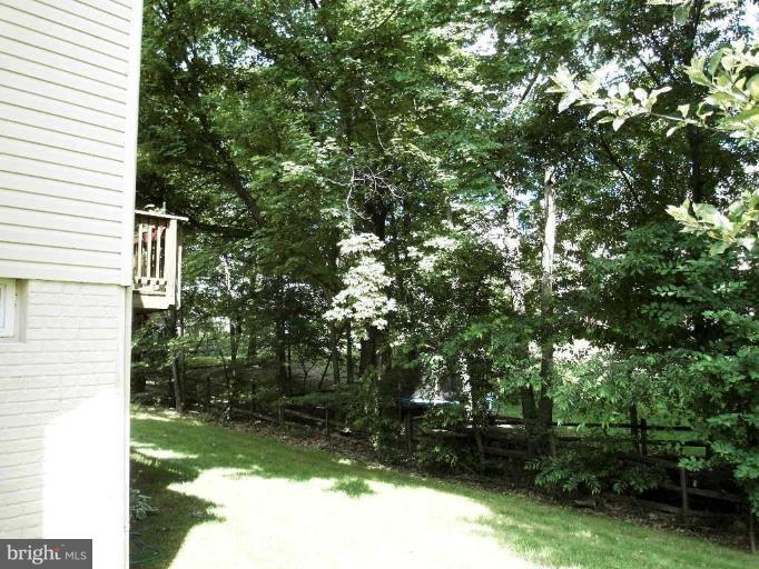 13339 Copper Ridge Road Germantown, MD 20874 - Photo 20 of 20 a view of backyard with green space