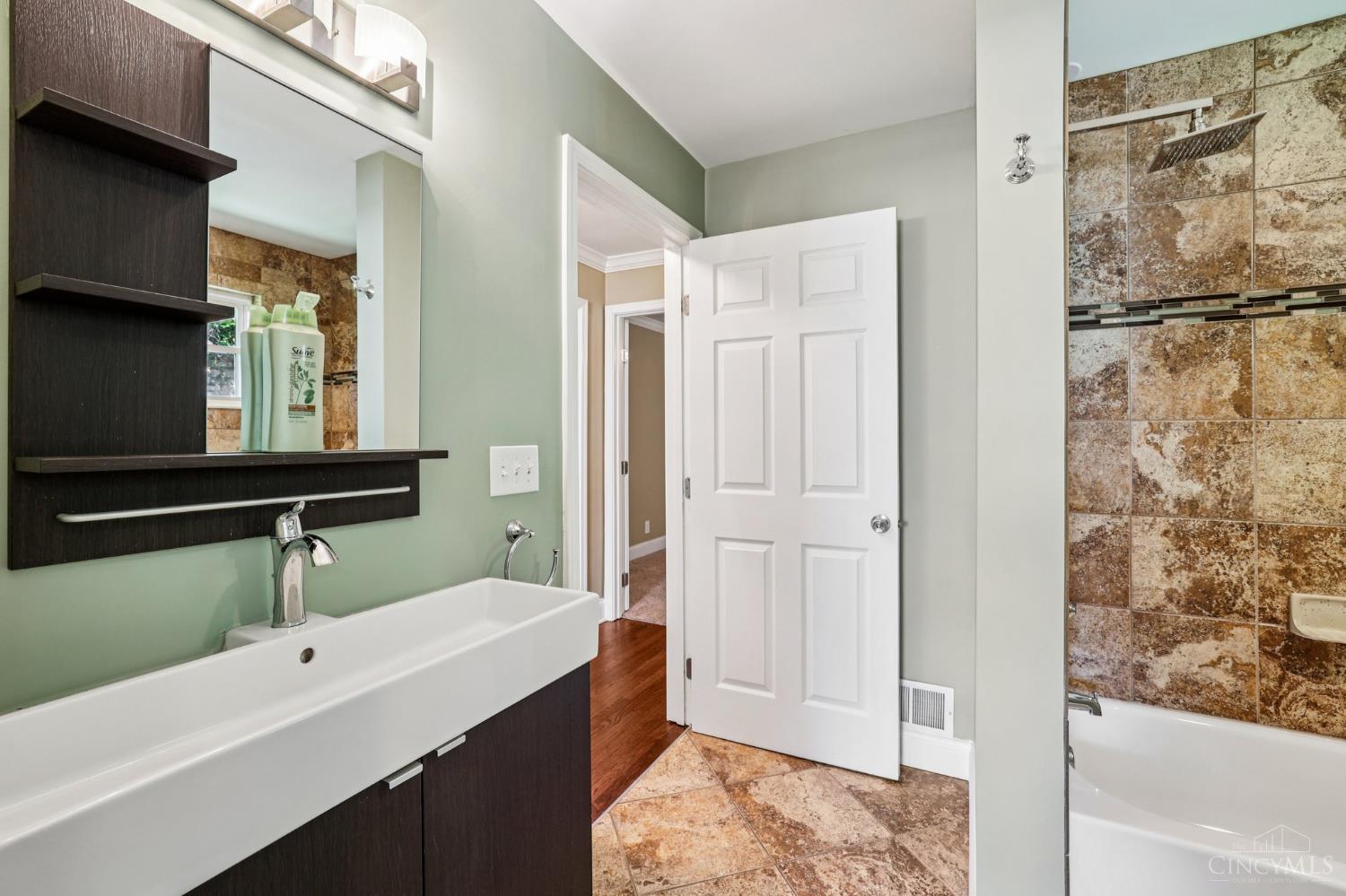 6566 Stewart Road Cincinnati, OH 45236 - Photo 3 of 4 Gallery Image 3