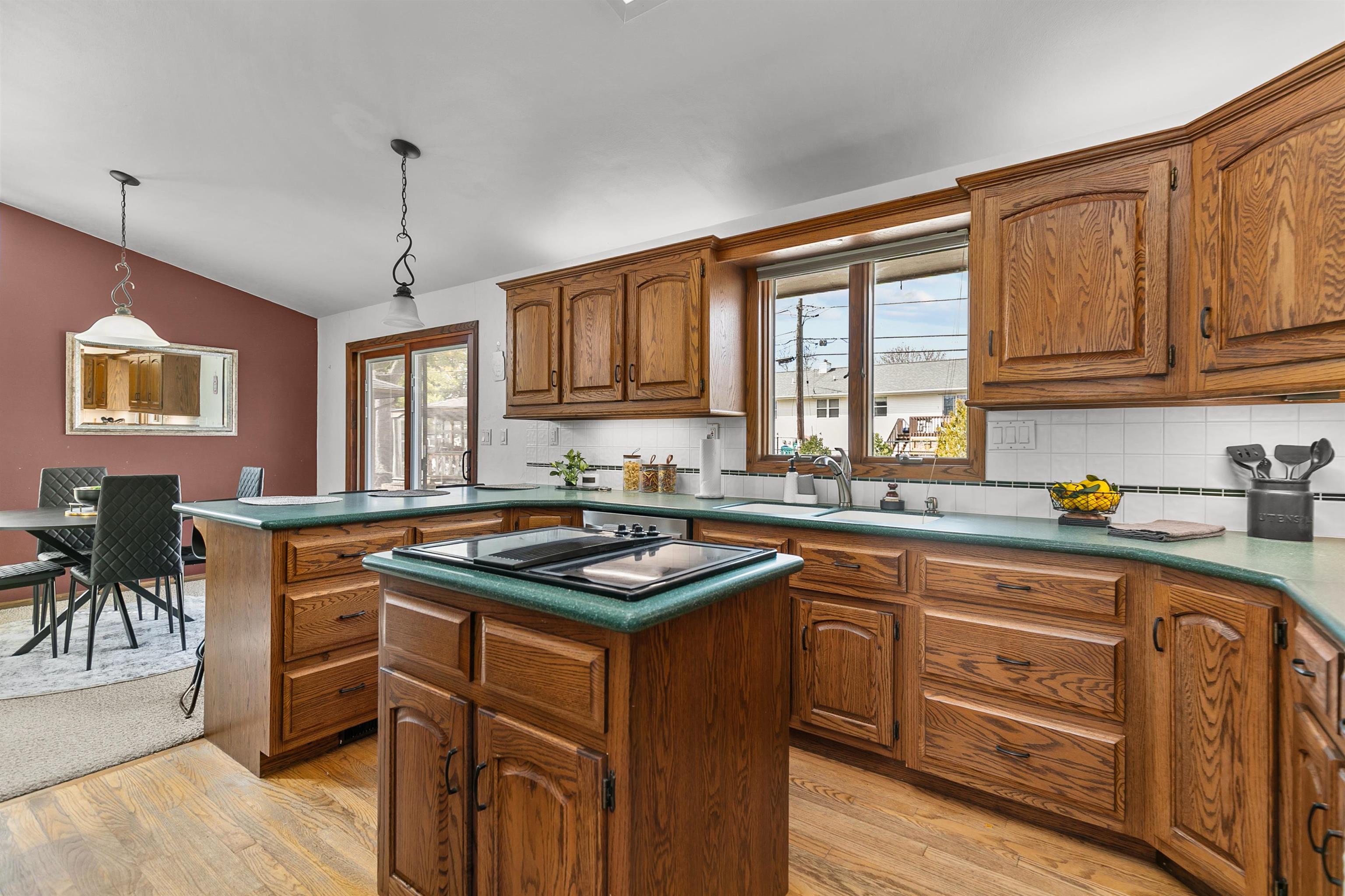 1268 Mayer Street Menasha, WI 54952 - Photo 16 of 52