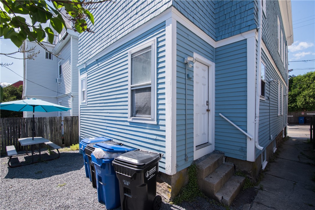9 Ann Street Newport, RI 02840 - Photo 24 of 26 Side entrance. Access to Unit 1 and Unit 2 which occupies second and third floor