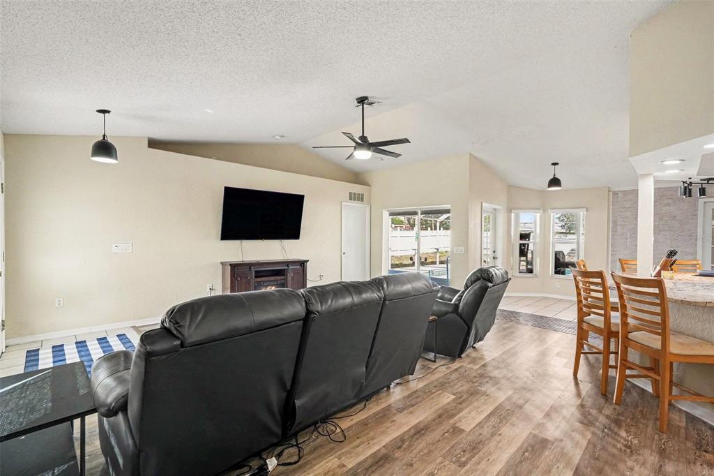 4187 Everett Avenue Spring Hill, FL 34609 - Photo 6 of 31