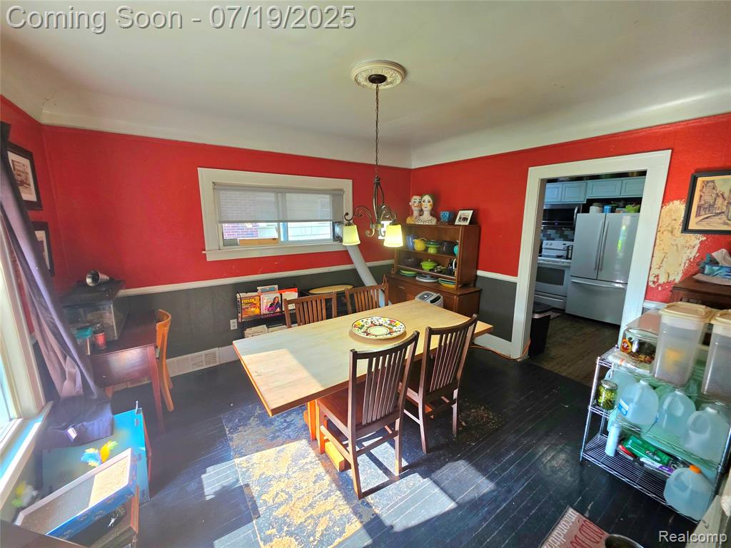 24 Utica Road Pontiac, MI 48341 - Photo 12 of 29