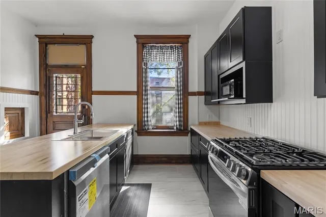 $180,000 | 1912 Adelaide Avenue, St. Louis, MO 63107