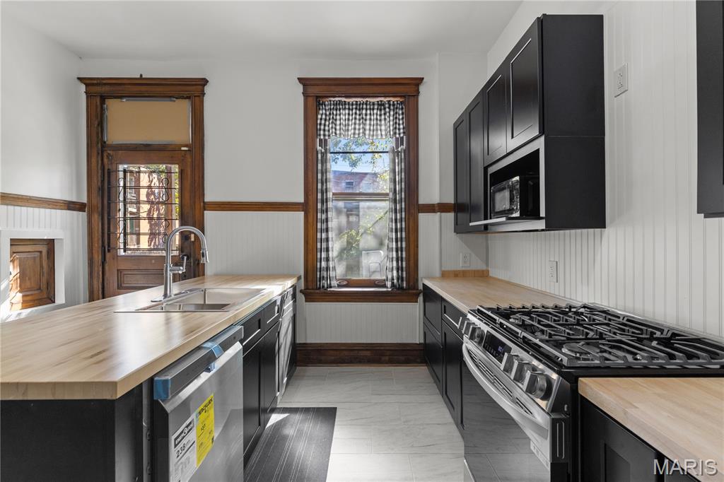 1912 Adelaide Avenue St. Louis, MO 63107 - Photo 12 of 32