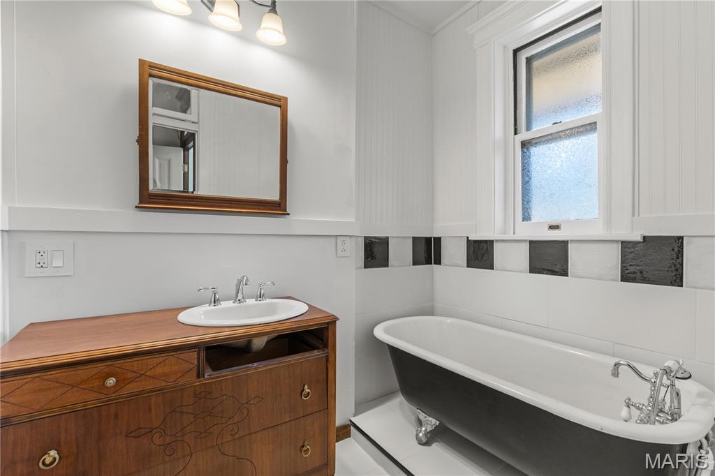 1912 Adelaide Avenue St. Louis, MO 63107 - Photo 26 of 32