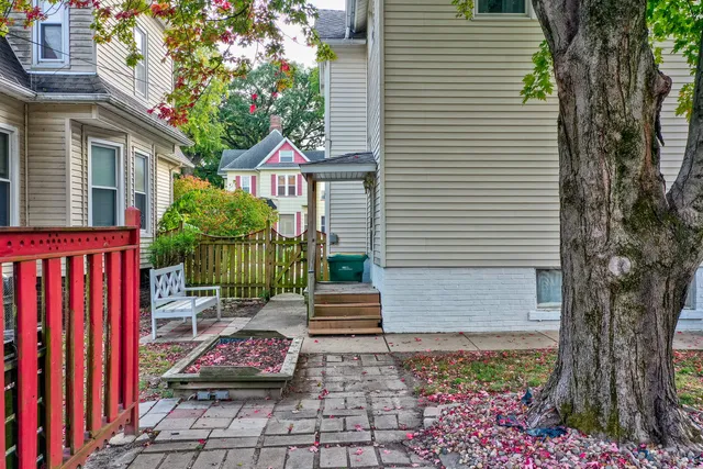 $185,000 | 116 Lasalle Street, Streator, IL 61364