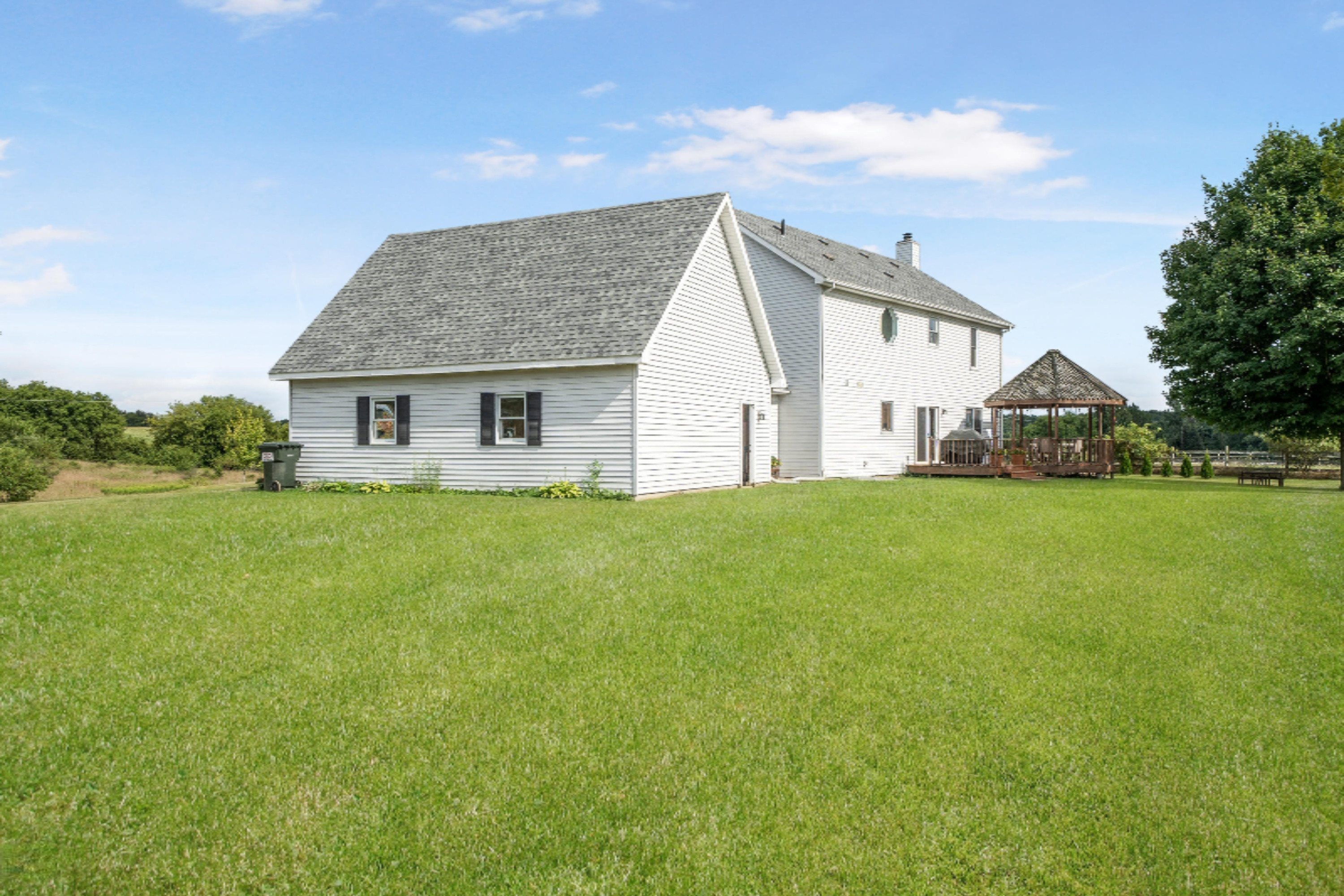 14642 Lockshore Road Hickory Corners, MI 49060 - Photo 30 of 38 DSC07616
