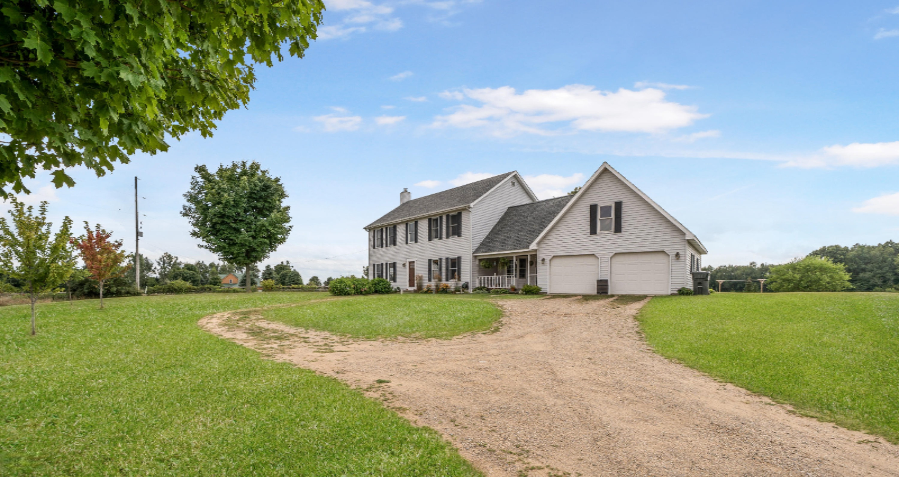 14642 Lockshore Road Hickory Corners, MI 49060 - Photo 3 of 38 DSC07622