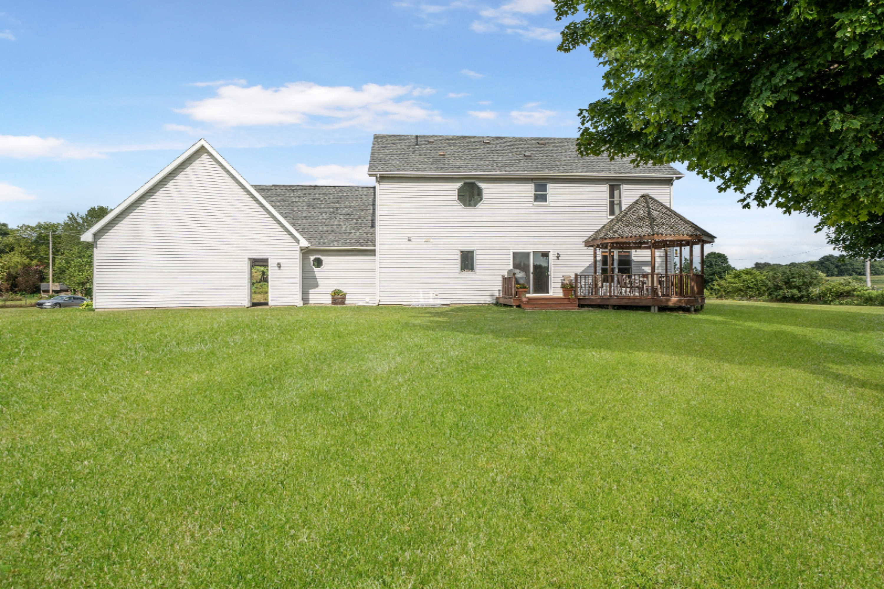 14642 Lockshore Road Hickory Corners, MI 49060 - Photo 31 of 38 DSC07617