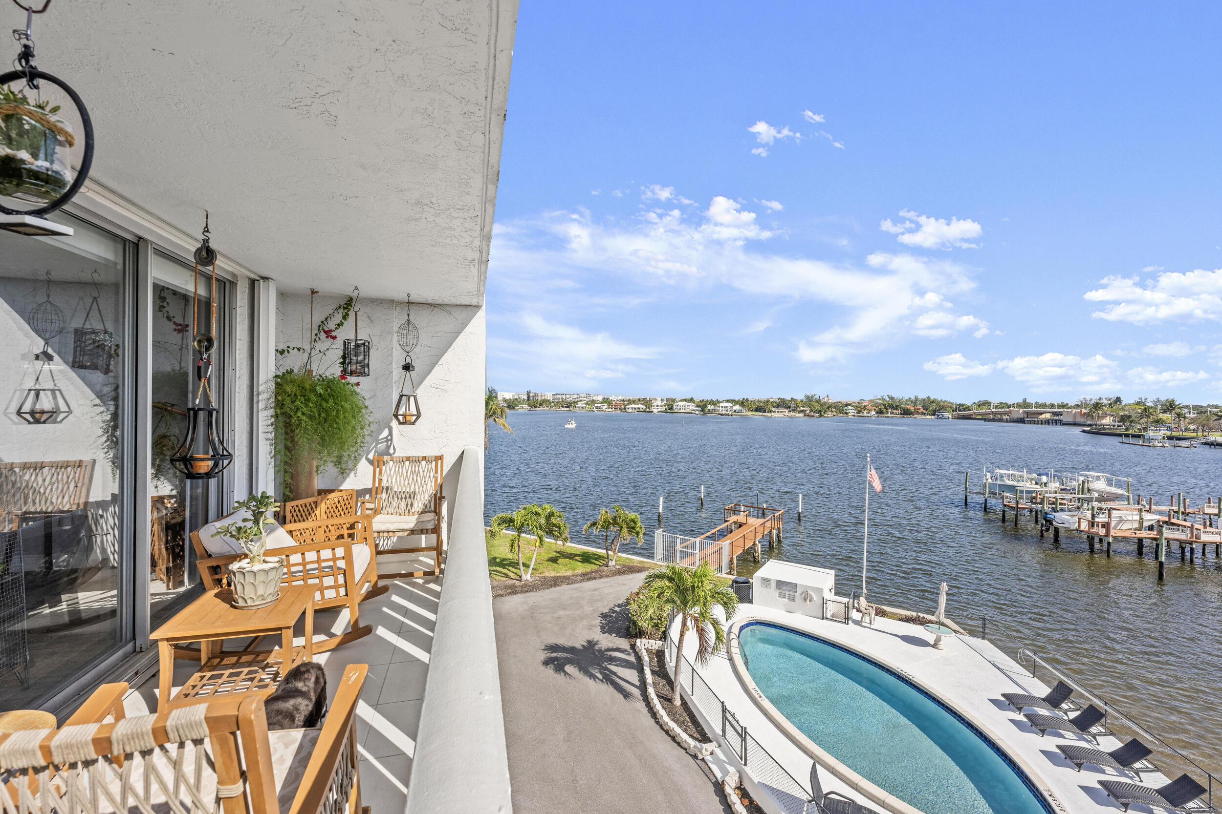231 East Lantana Road, Unit 402 Lantana, FL 33462 - Photo 19 of 36 Intercostal/Pool View