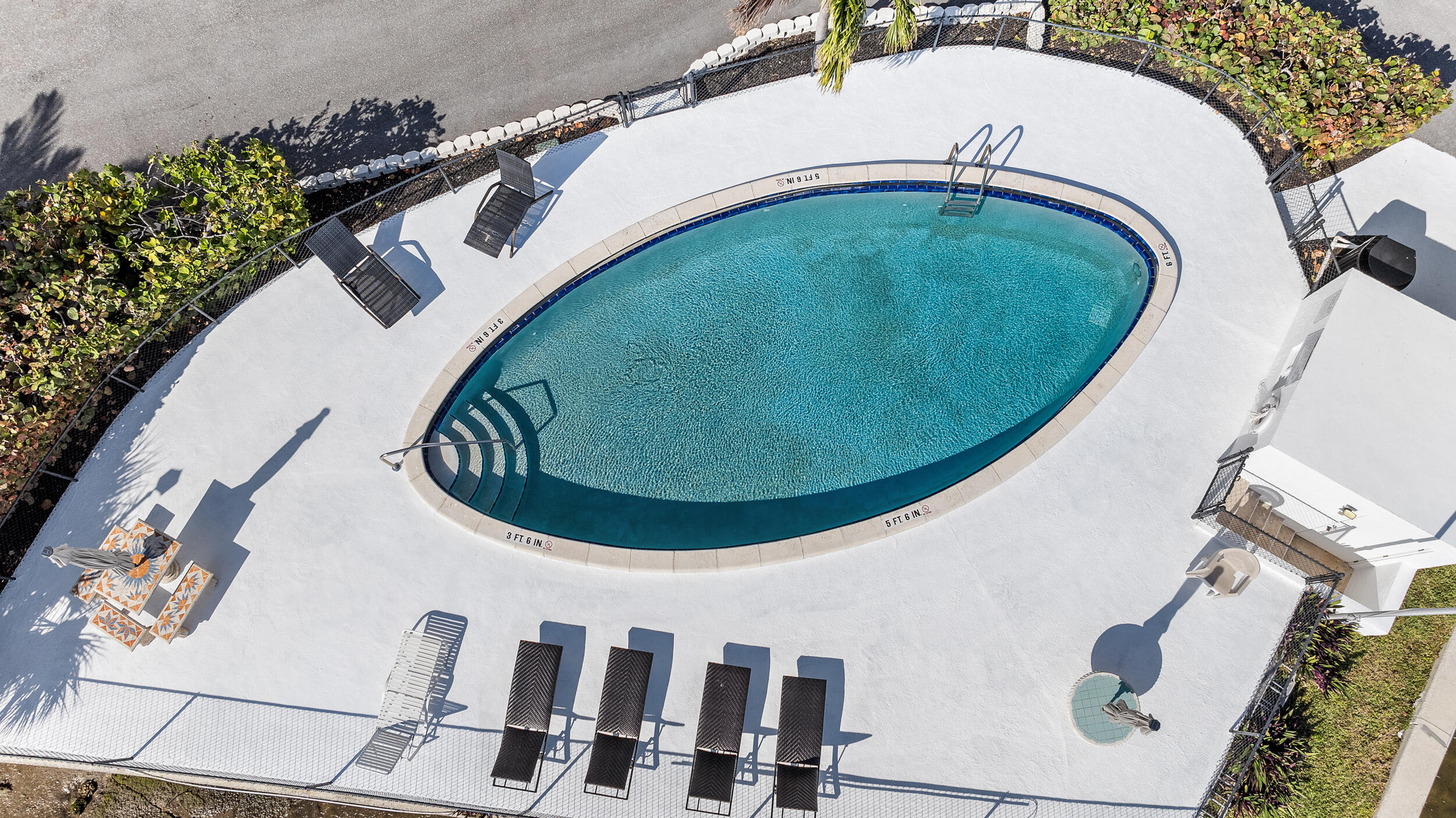 231 East Lantana Road, Unit 402 Lantana, FL 33462 - Photo 22 of 36 Pool