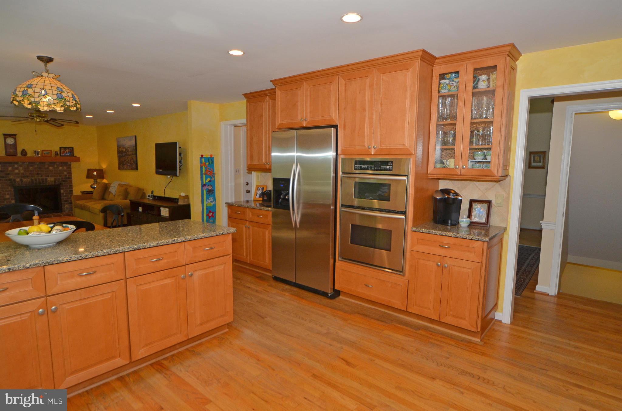 11685 Bennington Woods Road Reston, VA 20194 - Photo 4 of 30 Kitchen